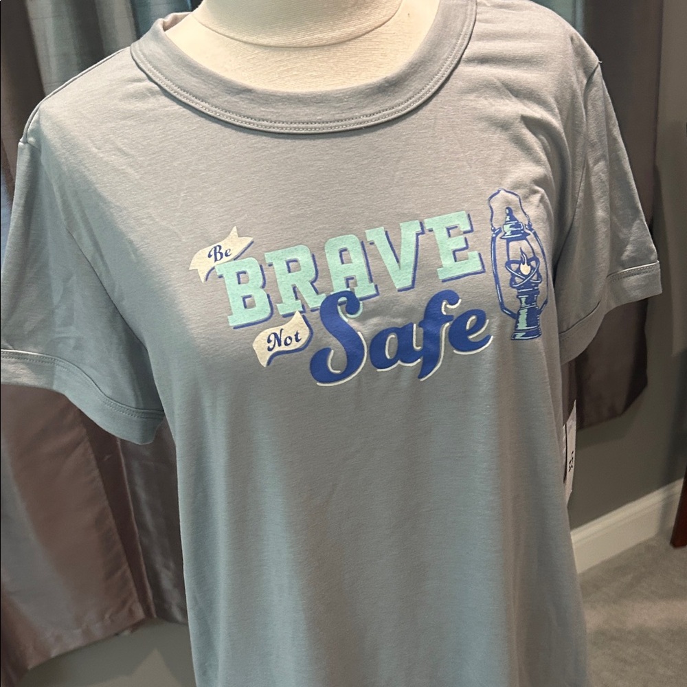 LuLaRoe Gray 'Be Brave Not Safe' Liv Tee NEW